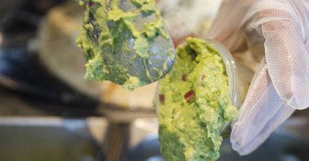 Obniżysz poziom cholesterolu. Wystarczy jeść jedno dziennie