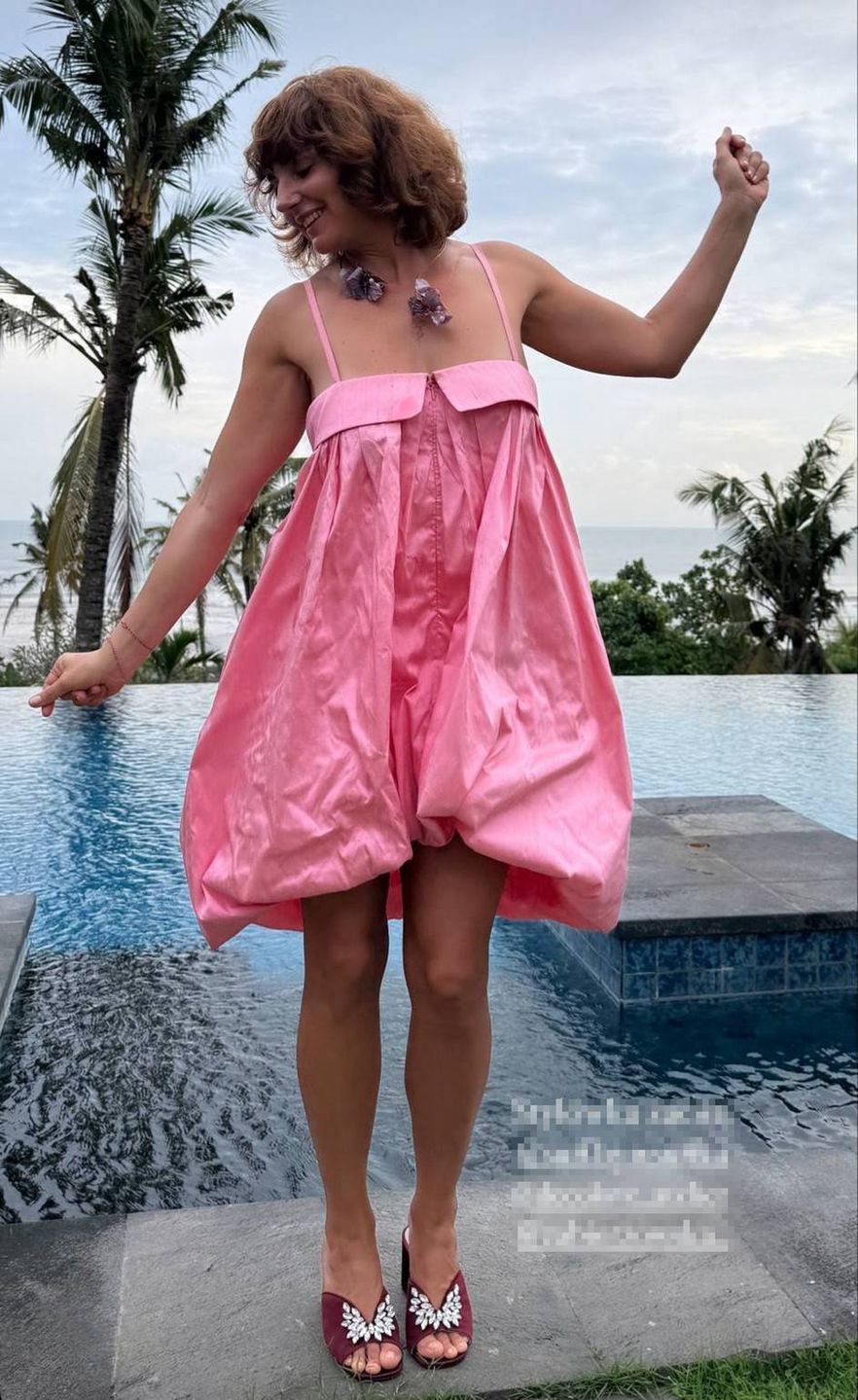 Julia Wieniawa i Maria Prokop bawią się na weselu na Bali 