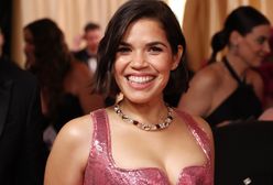 Oscary 2024. America Ferrera przyszła w sukni z połyskiem. Flesz zrobił swoje