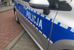 Sosnowiec. 80-letnia kobieta chora na COVID-19 nie była w stanie wezwać pomocy. Policjanci sforsowali drzwi