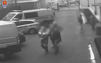 Gang trucicieli stanie przed sądem. Tak przejmowali mieszkania starszych ludzi