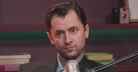 Bartłomiej Kotschedoff o stereotypach i archetypie kobiecości: "Nie są już skazane na mężczyzn, że JAK SIĘ ROZWIEDZIESZ, TO PO TOBIE" (WIDEO)