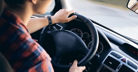 Kupujesz auto od osoby prywatnej? Lepiej nie zapomnij o tym terminie