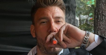"Uwierz mi, to powszechne". Mówi o spotkaniach z prostytutkami