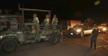 Meksyk. Atak na policyjny konwój. 13 osób nie żyje