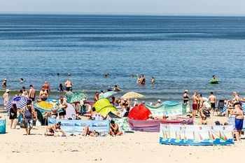Metoda znana z dróg. W Jantarze wprowadzili na plaży