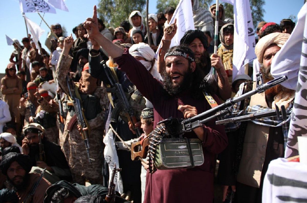 Afganistan. Talibowie porwali dziesiątki cywilów