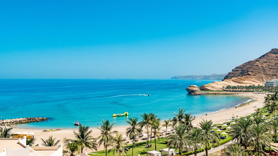 Oman kusi plażami i piękną pogodą