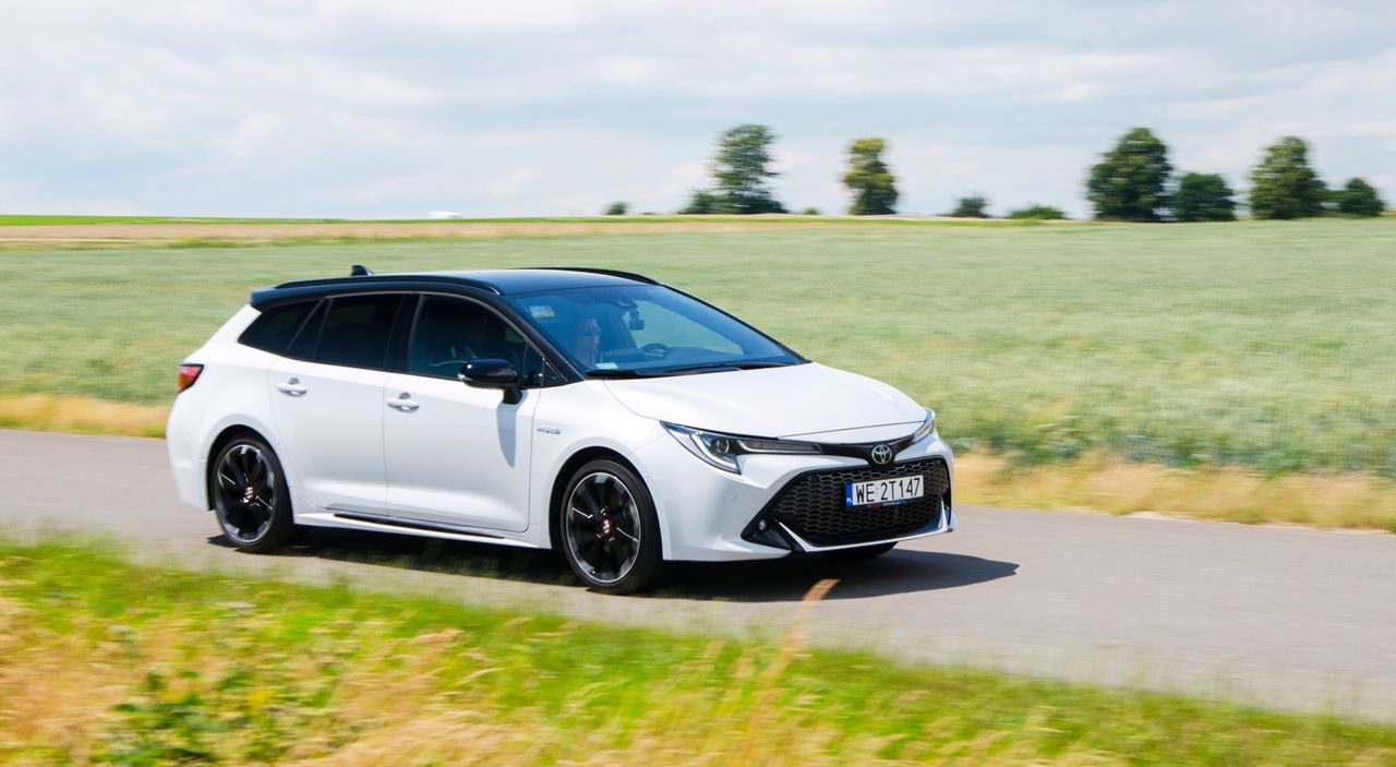 Test: Toyota Corolla Kombi GR Sport 2.0 Hybrid - trochę wszystkiego dla każdego