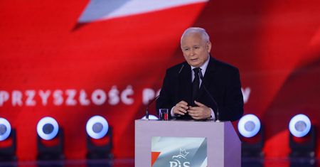 Kaczyński wskazał liczbę osób na marszu w Warszawie