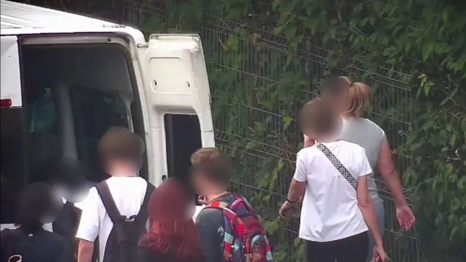 Wiózł busem 15 osób do pracy