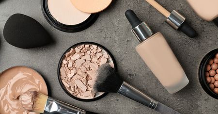 Rossmann tnie ceny nawet o połowę. Promocja obejmuje wybrane kosmetyki znanych marek