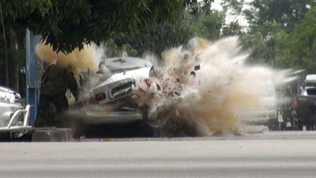Czasami bomba wybucha tuż przed saperem 2