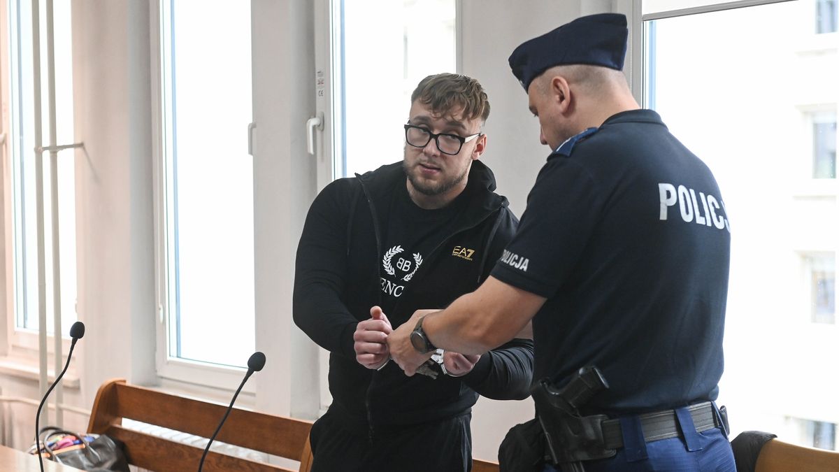 �ukasz �ak
Piotr Nowak
�ukasz �ak, proces, rozprawa, sala rozpraw, s�d, trasa �azienkowska, trasie �azienkowskiej, wypadek, drogowy, samochodowy, S�d Rejonowy, policja