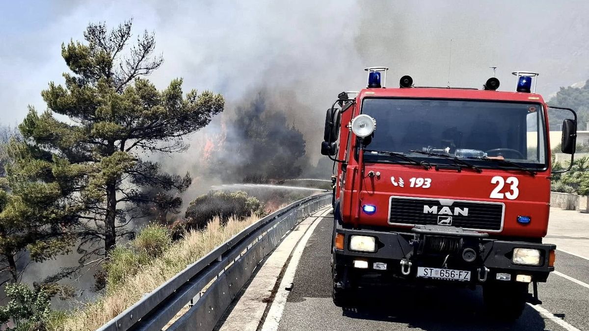 Chorwacja w ogniu. Strażacy walczą z żywiołem