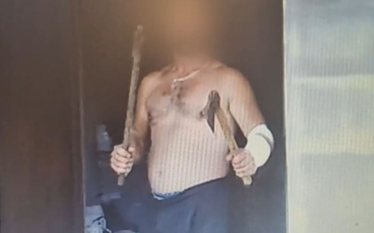 Stanął w drzwiach. Tak "powitał" policjantów. Szok w Małopolsce