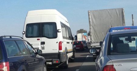 Kierowcy chcą wyłączenia świateł w Niemcach w wybranych godzinach