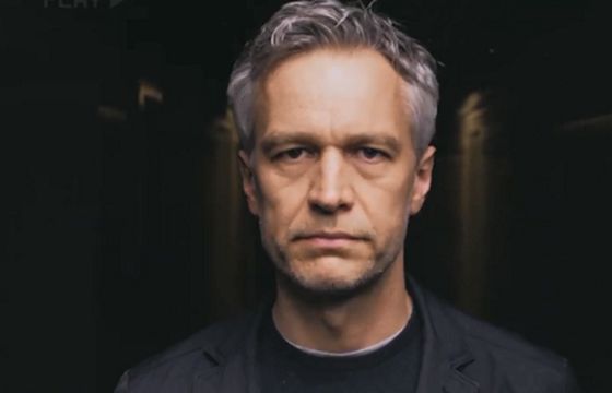 Plejada gwiazd promuje literacki debiut dyrektora artystycznego teatru 6. Piętro