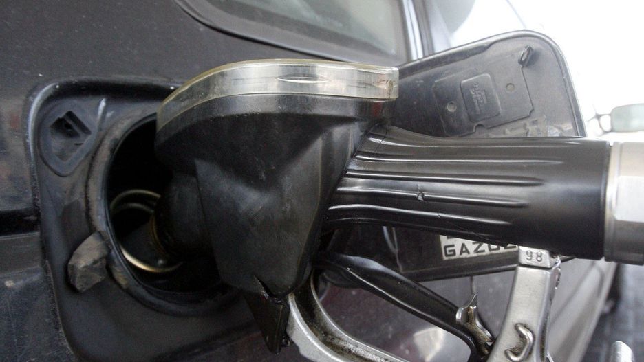 Największa - pięciogroszowa - zmiana w górę dotyczy średniej ogólnopolskiej ceny oleju napędowego, która wynosi dziś 6,05 zł/l. 