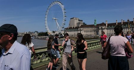 Polacy mogą stracić świadczenia w UK. Lider sondaży chce zmian