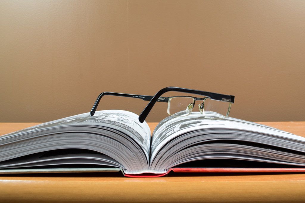 Lektury - klasa 4 (rok szkolny 2021/2022). Jakie pozycje znajdziemy w kanonie lektur obowiązkowych?