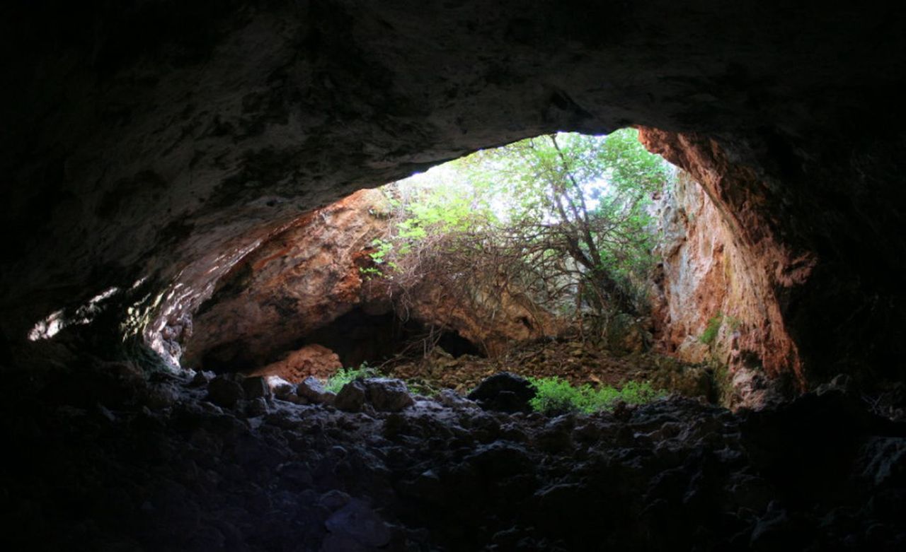 W jednej z jaskiń w Hiszpanii znaleziono tajemnicze szczątki
