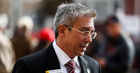 Senator z USA miał dziecko z 14-latką. "To jak historia Romea i Julii"