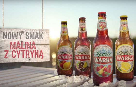 Piwo Warka Radler reklamowane w wersji malina z cytryną (wideo)