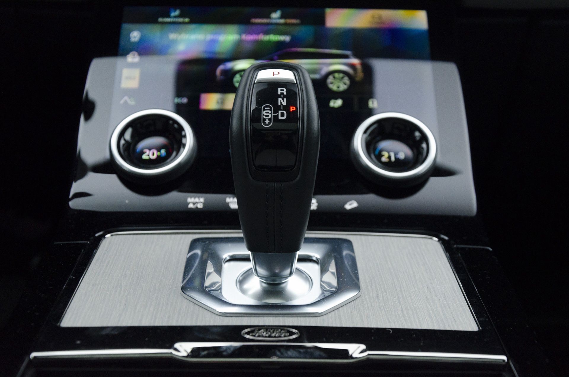 Alfa Romeo Tonale vs. Range Rover Evoque