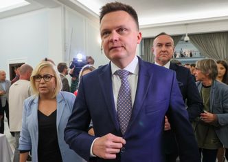 Hołownia wymierzył cios w PiS. "Mieli pakować kuwety. Źle zrozumieli"