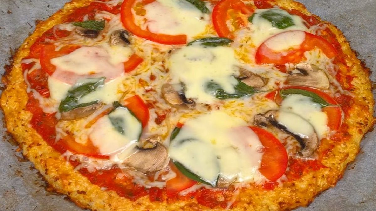 Pizza z kalafiora to zdrowsza wersja klasycznej pizzy. 