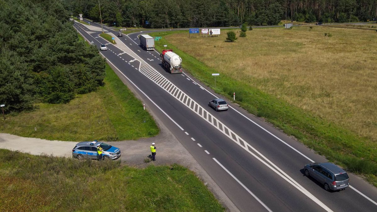 Policyjne patrole na najważniejszych drogach wylotowych z miasta