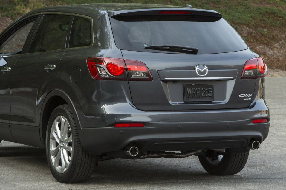 Odświeżona Mazda CX-9 na oficjalnych zdjęciach [galeria] 22