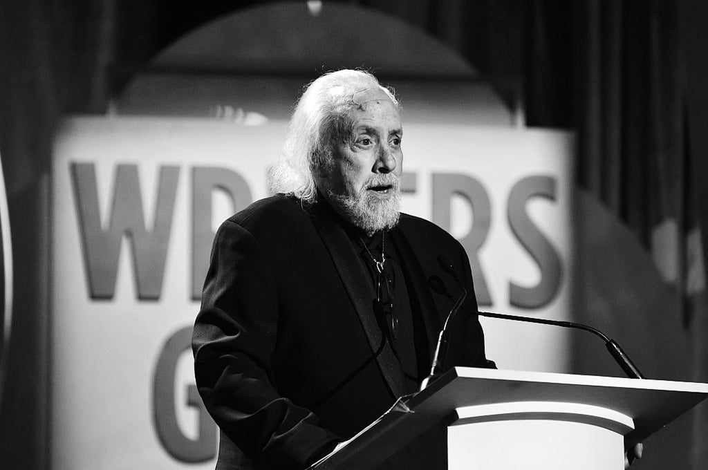 Screenwriter and director Robert Towne has passed away.