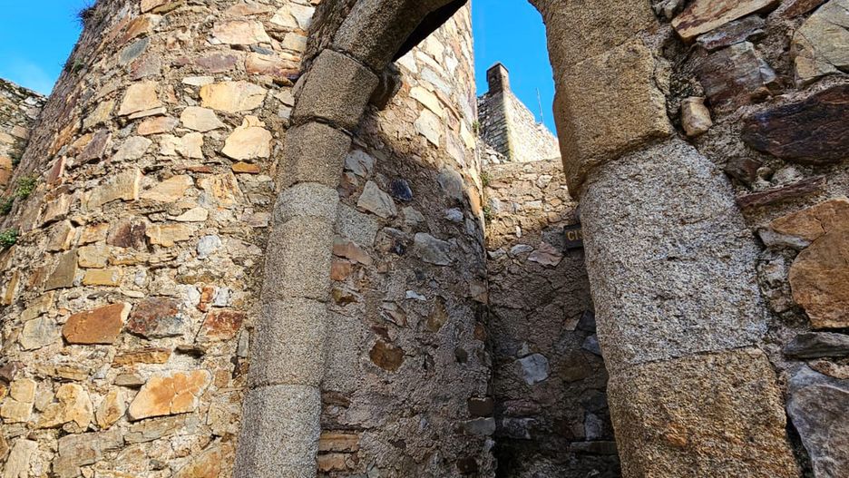 Portugalskie zamki usytuowane na szczytach gór robią ogromne wrażenie