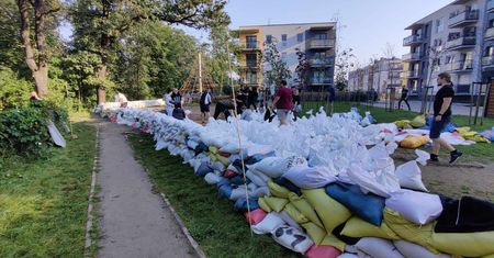 Dwie strony rzeki i dwa różne wały. Część wrocławian czuje się zapomniana