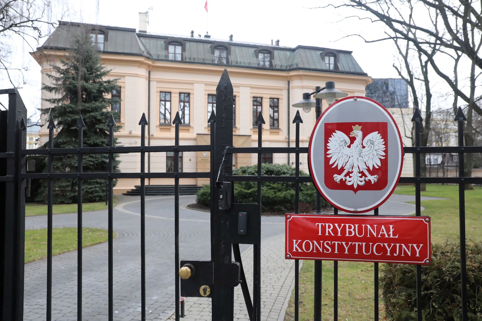 Rewolucja w TK. Projekt uchwały wpłynął do Sejmu