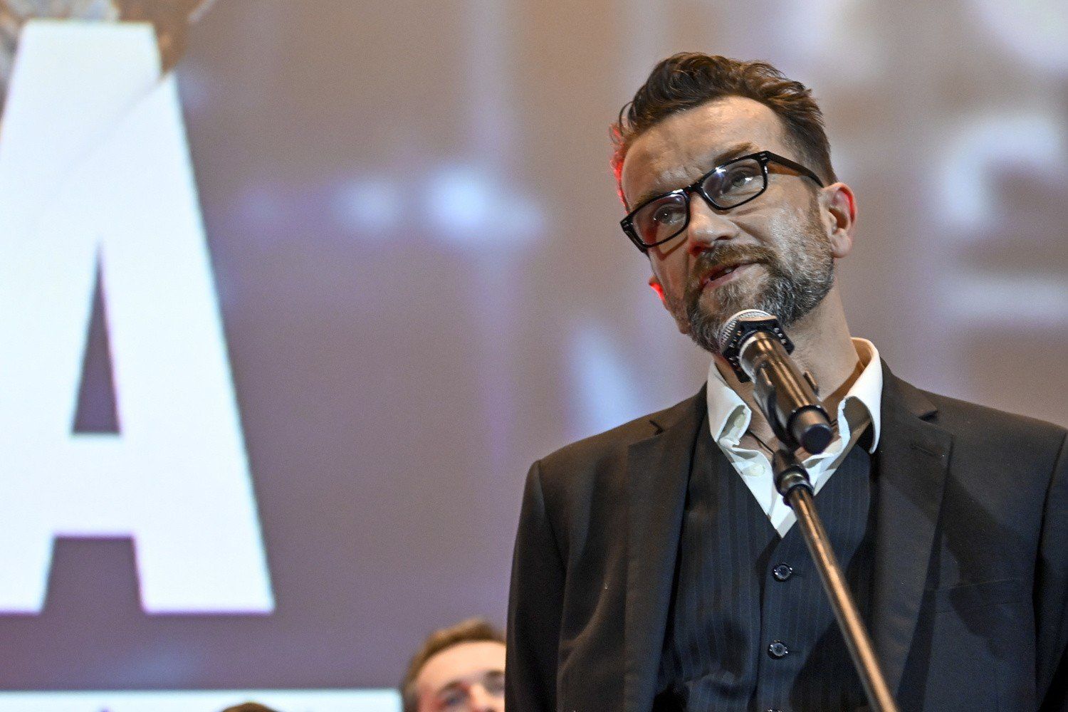 Zobaczcie, jak wygląda Blanka Kot, nastoletnia córka Tomasza Kota &gt;&gt;&gt;Na zdjęciu Tomasz Kot na premierze filmu &#34;Wyrwa&#34; . Rok 2023.