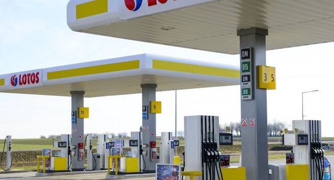 Grupa Lotos coraz bliżej fuzji z Orlenem. Zgodzili się akcjonariusze i rząd