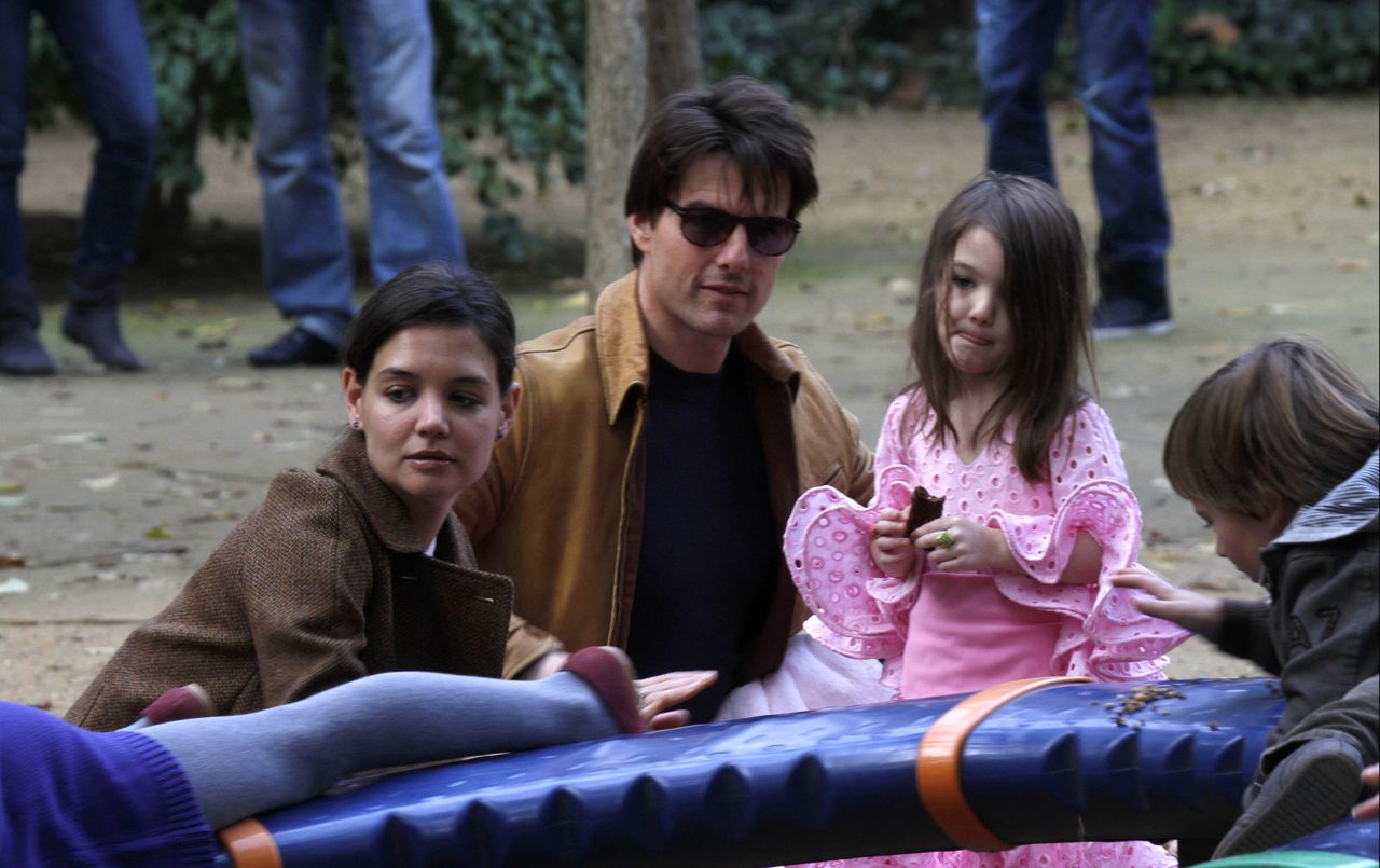 Katie Holmes, Tom Cruise i Suri Cruise w 2009 r.