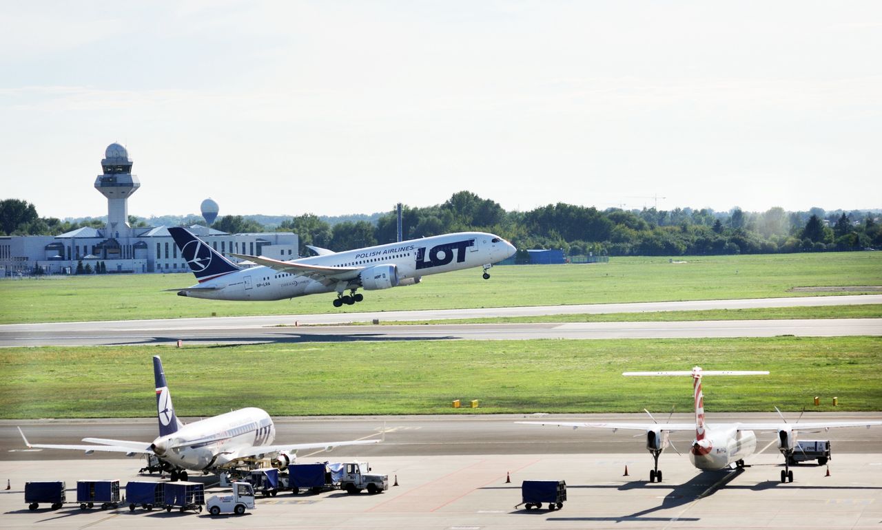 Kryzysowe rozporządzenie. Ograniczenia w ruchu na Lotnisku Chopina i w Modlinie