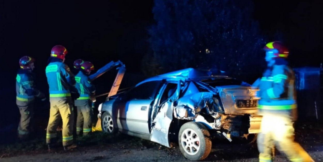 Sandomierz: Zderzenie dwóch osobówek na DK79