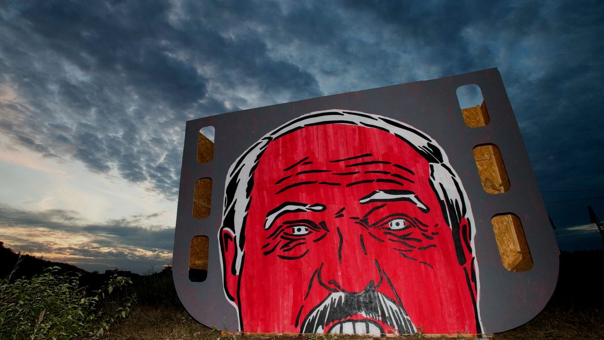 Gda?sk. Arty?ci solidarni z Bia?orusi?20.08.2020 Gdansk Mural Mariusza Warasa na temat biezacej sytuacji na Bialorusi  Fot. Wojciech Strozyk/REPORTERN/z: wizerunek Aleksander LukaszenkoWojciech Strozyk/REPORTERst