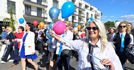 Cały Ciechocinek wyszedł na ulicę - w Paradzie Majowej [fotorelacja]
