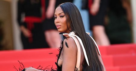Naomi Campbell zjawiła się w Cannes. Jej kreacja to bardzo odważny wybór