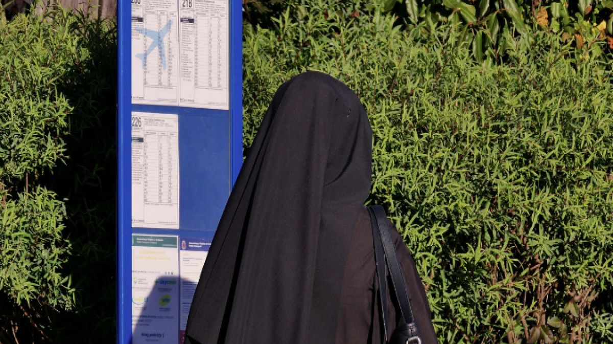 Była siostra zakonna opowiada o swoich doświadczeniach