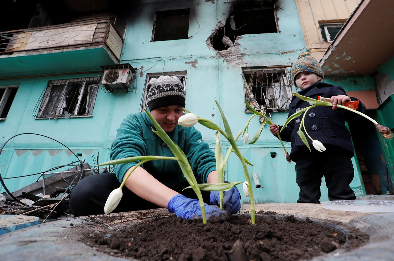 Wojna w Ukrainie. To zdjęcie to symbol odnowy kraju