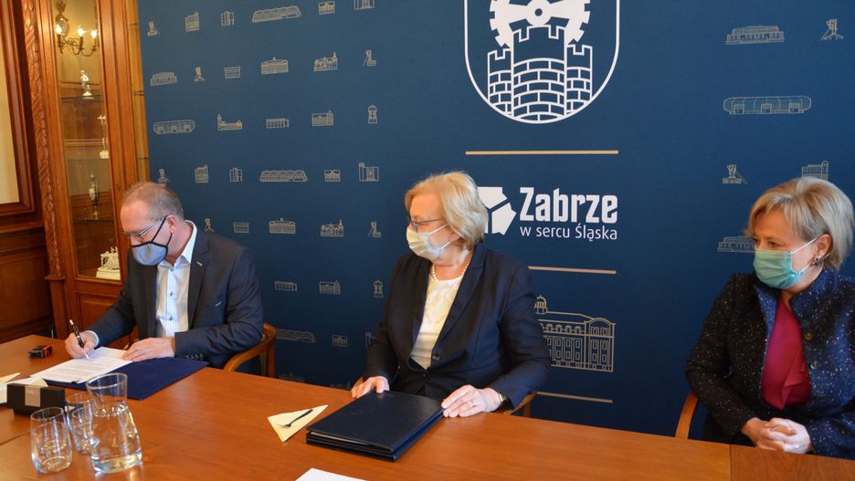 Zabrze. Władze Zabrza i spółki podpisały umowę na budowę nowej drogi.