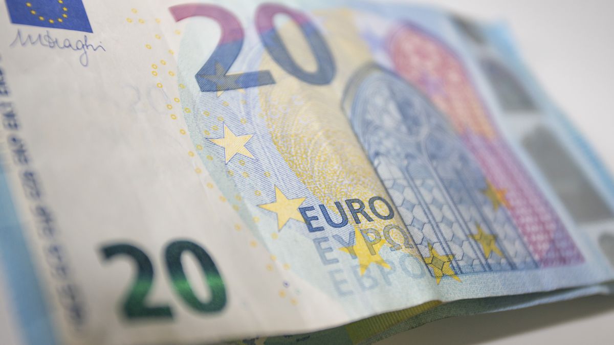 20 Euro banknotes are on display in Lisbon, Portugal, on April 4, 2025. (Photo by Luis Boza/NurPhoto via Getty Images)