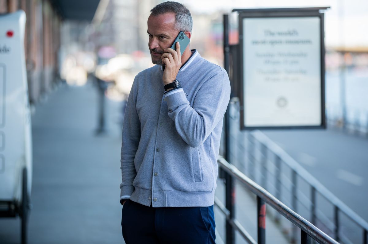 Телефон довіри для чоловіків Photo by Christian Vierig/Getty Images)